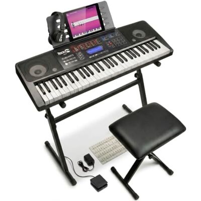 RockJam 61 Keyboard set met 61 toetsen, koptelefoon, muziekstandaard, sustain-pedaal en de app Simply Piano. RockJam 61 Keyboard set met 61 toetsen, koptelefoon, muziekstandaard, sustain-pedaal en de app Simply Piano.
