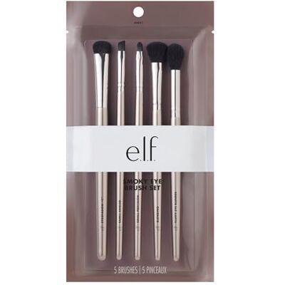 e.l.f. Smokey Eye Penseelset: 5 penselen om al je oogmake-up te maken; synthetisch haar, veganistisch en dierproefvrij gecertificeerd. e.l.f. Smokey Eye Penseelset: 5 penselen om al je oogmake-up te maken; synthetisch haar, veganistisch en dierproefvrij gecertificeerd.