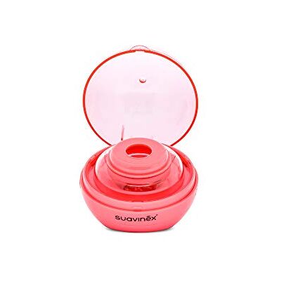 Suavinex Mobiele fopspeen sterilisator met ultraviolet (UV) Steriliseert in 3 minuten, werkt met USB-kabel of batterijen, verwijdert 99% van de ziektekiemen rood Suavinex Mobiele fopspeen sterilisator met ultraviolet (UV) Steriliseert in 3 minuten, werkt met USB-kabel of batterijen, verwijdert 99% van de ziektekiemen rood
