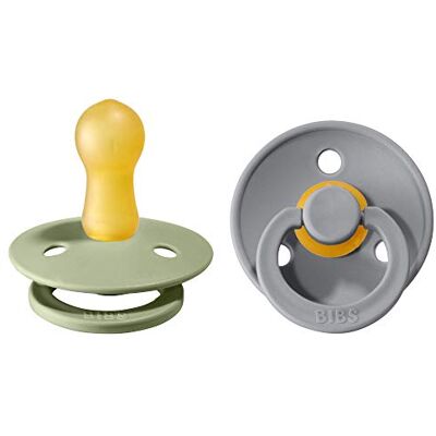 Bibs Colour fopspeen, set van 2, BPA-vrij, kersenvorm, natuurlijk rubber/latex, gemaakt in Denemarken, maat 2-6+ maanden, salie/cloud Bibs Colour fopspeen, set van 2, BPA-vrij, kersenvorm, natuurlijk rubber/latex, gemaakt in Denemarken, maat 2-6+ maanden, salie/cloud