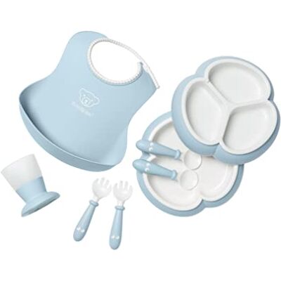 BabyBjörn Compleet servies met slabbetje van 8 effen, pastelblauw BabyBjörn Compleet servies met slabbetje van 8 effen, pastelblauw