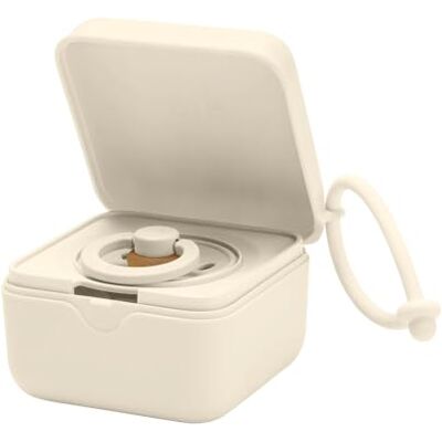 Bibs Fopspeenbox, sterilisatoretui, schoon en praktisch op reis, ivoorkleurig Contient jusqu’à 3 tétines Boîte de stérilisation Matériau alimentaire sans BPA Accès facile Bibs Fopspeenbox, sterilisatoretui, schoon en praktisch op reis, ivoorkleurig Contient jusqu’à 3 tétines Boîte de stérilisation Matériau alimentaire sans BPA Accès facile