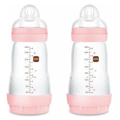 MAM A138 Easy Start Set van 2 gepatenteerde anti-koliekflessen met zuiger van ultrazachte SkinSoft™ siliconen, voor baby's vanaf 2 maanden, roze, zelfsteriliserend in 3 minuten, 260 ml MAM A138 Easy Start Set van 2 gepatenteerde anti-koliekflessen met zuiger van ultrazachte SkinSoft™ siliconen, voor baby's vanaf 2 maanden, roze, zelfsteriliserend in 3 minuten, 260 ml