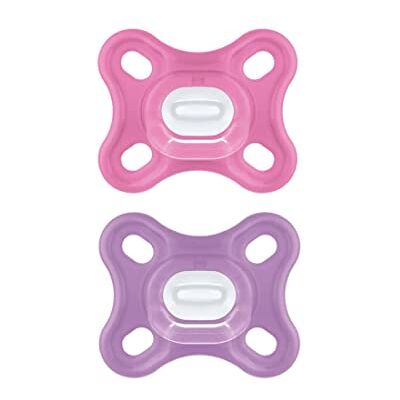 MAM Comfort fopspeen 0-3 maanden (2 stuks), fopspeen 0-3 maanden van 100% siliconen met uniek design, set van 2 zachte en lichte babyaccessoires met steriliserende fopspeenhouder, roze/paars MAM Comfort fopspeen 0-3 maanden (2 stuks), fopspeen 0-3 maanden van 100% siliconen met uniek design, set van 2 zachte en lichte babyaccessoires met steriliserende fopspeenhouder, roze/paars