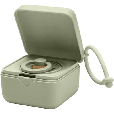 Bibs Fopspeenbox, sterilisatoretui, schoon en praktisch op reis, salie Bevat tot 3 fopspenen, sterilisatiedoos, BPA-vrij voedselmateriaal, eenvoudige toegang Bibs Fopspeenbox, sterilisatoretui, schoon en praktisch op reis, salie Bevat tot 3 fopspenen, sterilisatiedoos, BPA-vrij voedselmateriaal, eenvoudige toegang
