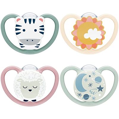 NUK Space Day & Night Babyfopspeen 18-36 maanden fosforescerende fopspeen met extra grote ventilatieopeningen voor de gevoelige huid BPA-vrije siliconen zebra en schaap 4 stuks NUK Space Day & Night Babyfopspeen 18-36 maanden fosforescerende fopspeen met extra grote ventilatieopeningen voor de gevoelige huid BPA-vrije siliconen zebra en schaap 4 stuks