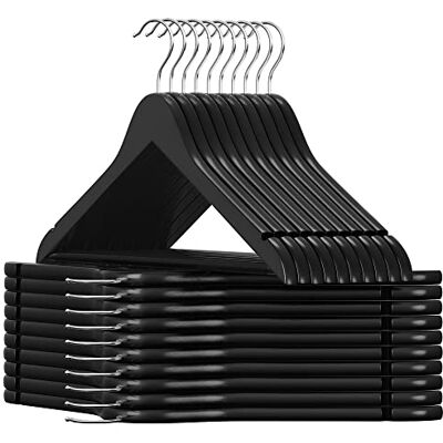 SONGMICS Houten kleerhangers, 20 stuks, met antislip inkepingen, antislipstang voor broeken, haken 360° draaibaar, voor pakken, overhemden, jassen, zwart en zilver, CRW02B-20 SONGMICS Houten kleerhangers, 20 stuks, met antislip inkepingen, antislipstang voor broeken, haken 360° draaibaar, voor pakken, overhemden, jassen, zwart en zilver, CRW02B-20
