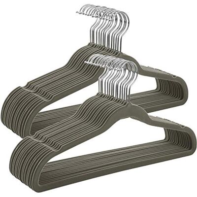 SONGMICS 30 stuks fluwelen kleerhangers, lengte 42 cm, dun, groot draagvermogen, met 360° draaibare haken, voor jassen, overhemden, wit CRF26V SONGMICS 30 stuks fluwelen kleerhangers, lengte 42 cm, dun, groot draagvermogen, met 360° draaibare haken, voor jassen, overhemden, wit CRF26V