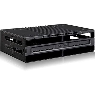 Icy Dock FlexiDOCK MB024SP-B Direct Hot Swap Extract Design Rack-ontwerp, intern dockingstation voor 4 x 2,5 inch harde schijven of SATA / SAS SSD's in 1 5,25 inch bay Icy Dock FlexiDOCK MB024SP-B Direct Hot Swap Extract Design Rack-ontwerp, intern dockingstation voor 4 x 2,5 inch harde schijven of SATA / SAS SSD's in 1 5,25 inch bay