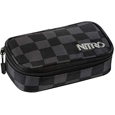 NITRO Pencil Case XL incl. Geo driehoekig & lesrooster, pennenetui NITRO Pencil Case XL incl. Geo driehoekig & lesrooster, pennenetui