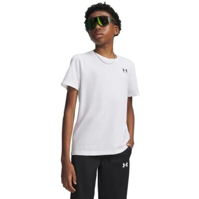 Under Armour Sportstyle Left Chest T-shirt met korte mouwen voor jongens (1 stuk) Under Armour Sportstyle Left Chest T-shirt met korte mouwen voor jongens (1 stuk)