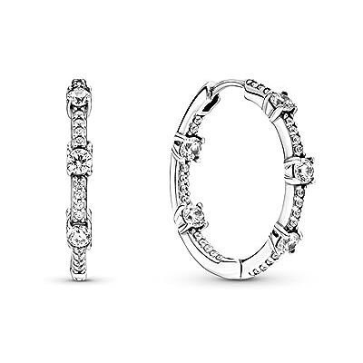 PANDORA Funkelnde Pavé-Stäbe Oorbellen in Sterling Zilver met Zirkonia, Afmetingen: 25 mm x 24,6 mm x 3 mm, 290043C01 PANDORA Funkelnde Pavé-Stäbe Oorbellen in Sterling Zilver met Zirkonia, Afmetingen: 25 mm x 24,6 mm x 3 mm, 290043C01