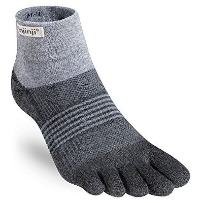 Injinji Halfhoge sokken met aparte tenen uit de Trail serie voor heren Injinji Halfhoge sokken met aparte tenen uit de Trail serie voor heren