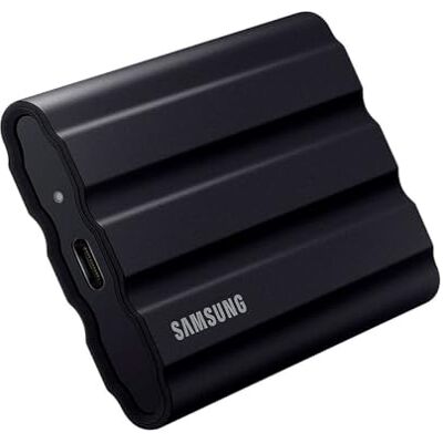 Samsung T7 Shield 2TB USB 3.2 Gen 2 (10Gbps, Type-C) External Solid State Drive (Portable SSD) Zwart (MU-PE2T0S) Samsung T7 Shield 2TB USB 3.2 Gen 2 (10Gbps, Type-C) External Solid State Drive (Portable SSD) Zwart (MU-PE2T0S)