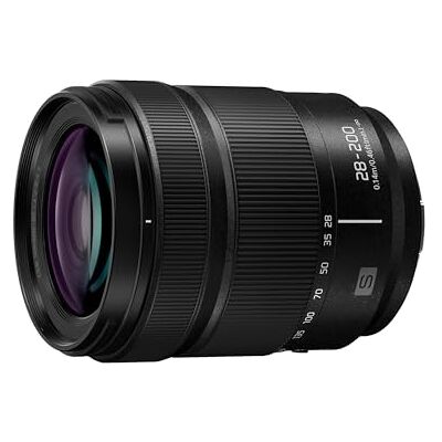 Panasonic Lumix S 28-200 mm f/4.0-7.1 macrolens Panasonic Lumix S 28-200 mm f/4.0-7.1 macrolens