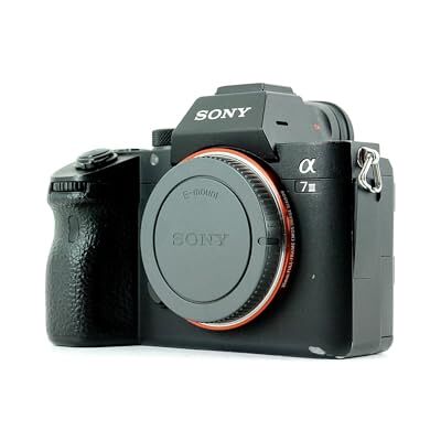 Sony Alpha 7M3 E-Mount volledig formaat digitale camera ILCE-7M3 (24,2 megapixel, 7,6 cm (3 inch) touchscreen, Exmor R CMOS full-size sensor, XGA OLED-zoeker, 2 kaartsleuven, alleen behuizing) zwart Sony Alpha 7M3 E-Mount volledig formaat digitale camera ILCE-7M3 (24,2 megapixel, 7,6 cm (3 inch) touchscreen, Exmor R CMOS full-size sensor, XGA OLED-zoeker, 2 kaartsleuven, alleen behuizing) zwart