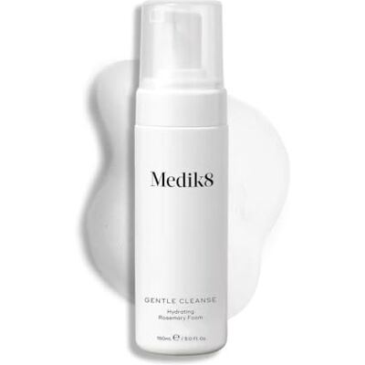Medik8 Gentle Cleanse Hydraterend schuim met rozemarijn, met gycerine doordrenkte make-up remover en reiniger, 150 ml Medik8 Gentle Cleanse Hydraterend schuim met rozemarijn, met gycerine doordrenkte make-up remover en reiniger, 150 ml
