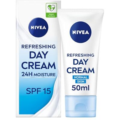 NIVEA Lichte en hydraterende dagcrème met vitamine E Huidverzorging Essentials 50 ml NIVEA Lichte en hydraterende dagcrème met vitamine E Huidverzorging Essentials 50 ml