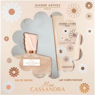 Jeanne Arthes Cadeauset voor dames Miss Cassandra Eau de Parfum 100 ml + lichaamsmelk 150 ml Geur Rose Vanille Gemaakt en verpakt in Frankrijk in Grasse Jeanne Arthes Cadeauset voor dames Miss Cassandra Eau de Parfum 100 ml + lichaamsmelk 150 ml Geur Rose Vanille Gemaakt en verpakt in Frankrijk in Grasse