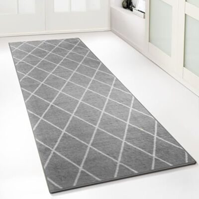 Floordirekt Cosenza Tapijt Modern ruitdesign Premium afwerking Antislip gelrug Verkrijgbaar in 5 kleuren en vele maten 80 x 300 cm Grijs Floordirekt Cosenza Tapijt Modern ruitdesign Premium afwerking Antislip gelrug Verkrijgbaar in 5 kleuren en vele maten 80 x 300 cm Grijs
