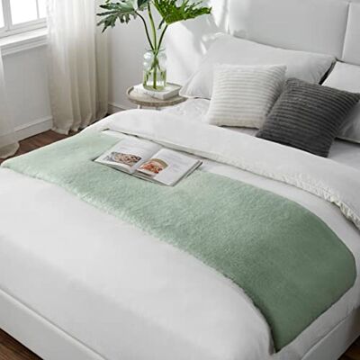 Teppich Wölkchen Pluizig tapijt van kunstbont konijnenbont, kort bont, hoogpolig tapijt voor woonkamer of slaapkamer, bedtapijt groen 50 x 150 cm Teppich Wölkchen Pluizig tapijt van kunstbont konijnenbont, kort bont, hoogpolig tapijt voor woonkamer of slaapkamer, bedtapijt groen 50 x 150 cm