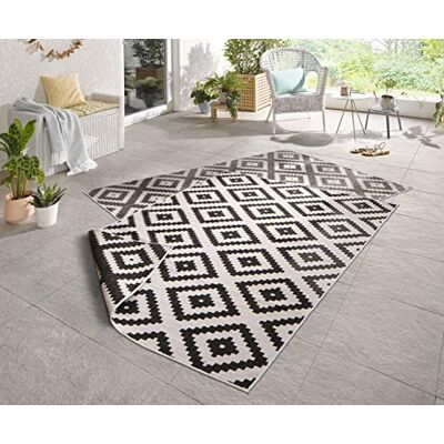 HANSE Home NORTHRUGS Malta Tapijt voor binnen en buiten, 160 x 230 cm, omkeerbaar, weerbestendig, modern geometrisch patroon voor balkon, terras, tuin, veranda, keuken, woonkamer, waterdicht, zwart, crème HANSE Home NORTHRUGS Malta Tapijt voor binnen en buiten, 160 x 230 cm, omkeerbaar, weerbestendig, modern geometrisch patroon voor balkon, terras, tuin, veranda, keuken, woonkamer, waterdicht, zwart, crème