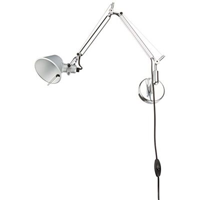 Artemide Tolomeo Faretto Micro wandlamp. Hoogwaardige wandlamp met draai- en zwenkbare spot van aluminium. Made in Italy, L 49 H 41 cm Artemide Tolomeo Faretto Micro wandlamp. Hoogwaardige wandlamp met draai- en zwenkbare spot van aluminium. Made in Italy, L 49 H 41 cm