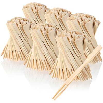 com-four ® 600 x snackspiesen, frietspiesen van bamboehout, twee tanden, frietvorken, ideaal voor buffetten (600 stuks, 9 cm met klauwen) com-four ® 600 x snackspiesen, frietspiesen van bamboehout, twee tanden, frietvorken, ideaal voor buffetten (600 stuks, 9 cm met klauwen)