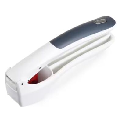 Zyliss E960006 Gemakkelijk schoon te maken knoflookpers zilver/rood Knoflookpers voor het pletten van knoflook/knoflookbollen Zyliss E960006 Gemakkelijk schoon te maken knoflookpers zilver/rood Knoflookpers voor het pletten van knoflook/knoflookbollen