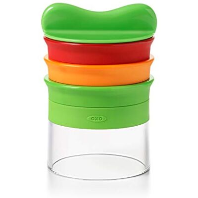 OXO Good Grips Handmatige groentesnijder, 3 messen, roestvrij staal, meerkleurig Trois lames interchangeables, le capuchon du porte-aliments protège les mains, idéal pour les courgettes et courges OXO Good Grips Handmatige groentesnijder, 3 messen, roestvrij staal, meerkleurig Trois lames interchangeables, le capuchon du porte-aliments protège les mains, idéal pour les courgettes et courges