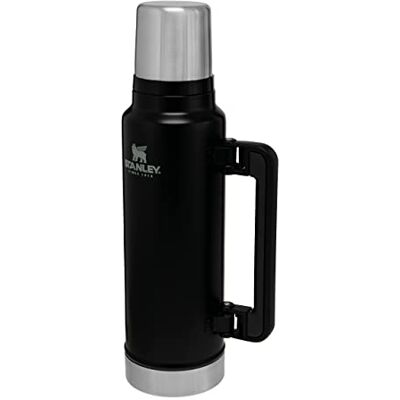 Stanley Classic Legendary Bottle 1.4L / 1.5QT Matte Black – Thermosfles houdt 40 uur warm, 35 uur koud Vaatwasserbestendig Roestvrijstalen Thermoskan Lekvrij BPA-vrij Maintient la Température 40h (Chaud/Froid) Bouteille Isotherme Sans BPA Gourde Isother Stanley Classic Legendary Bottle 1.4L / 1.5QT Matte Black – Thermosfles houdt 40 uur warm, 35 uur koud Vaatwasserbestendig Roestvrijstalen Thermoskan Lekvrij BPA-vrij Maintient la Température 40h (Chaud/Froid) Bouteille Isotherme Sans BPA Gourde Isother