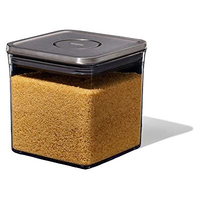 OXO Steel POP-opbergdoos Luchtdichte en stapelbare voedselcontainer voor de keuken, vierkant, groot, laag, 2,6 l OXO Steel POP-opbergdoos Luchtdichte en stapelbare voedselcontainer voor de keuken, vierkant, groot, laag, 2,6 l