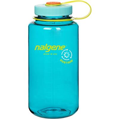 Nalgene Sustain Tritan BPA-vrije waterfles van 50% plastic afval, 1,4 l, brede opening, cerulean Nalgene Sustain Tritan BPA-vrije waterfles van 50% plastic afval, 1,4 l, brede opening, cerulean