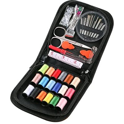 AUERVO Travel Naaikit, meer dan 70 DIY Premium Naaibenodigdheden, Mini Naaikit voor thuis, reizen & noodgevallen gevuld met herstellende en naainaalden, schaar, vingerhoedje, draad, meetlint enz AUERVO Travel Naaikit, meer dan 70 DIY Premium Naaibenodigdheden, Mini Naaikit voor thuis, reizen & noodgevallen gevuld met herstellende en naainaalden, schaar, vingerhoedje, draad, meetlint enz