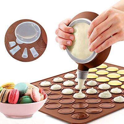 LangRay Macarons bakmat, bakplaat meringues bakvorm van siliconen voor 48 macaron-inzetstukken met 1 spuitzak en 4 opzetstukken in verschillende vormen LangRay Macarons bakmat, bakplaat meringues bakvorm van siliconen voor 48 macaron-inzetstukken met 1 spuitzak en 4 opzetstukken in verschillende vormen