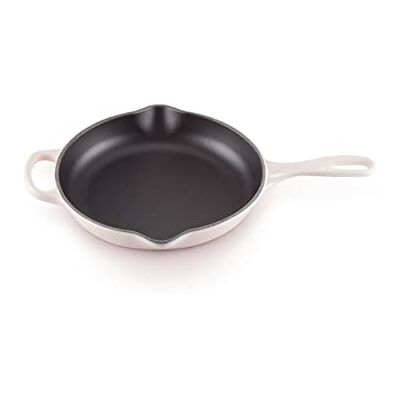 Le Creuset Signature Skillet van geëmailleerd gietijzer, rond, Ø 23 cm, 1,93 kg, Shell Pink, 20182237770422 Le Creuset Signature Skillet van geëmailleerd gietijzer, rond, Ø 23 cm, 1,93 kg, Shell Pink, 20182237770422