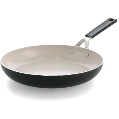 KitchenAid Koekenpan met antiaanbaklaag van hard geanodiseerd keramiek, 28 cm, mat zwart KitchenAid Koekenpan met antiaanbaklaag van hard geanodiseerd keramiek, 28 cm, mat zwart