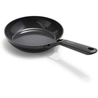 GreenPan SmartShape Braadpan met antiaanbaklaag van gezond keramiek, 20 cm, PFAS-vrij, geschikt voor inductie, ovenbestendig, vaatwasmachinebestendig, zwart GreenPan SmartShape Braadpan met antiaanbaklaag van gezond keramiek, 20 cm, PFAS-vrij, geschikt voor inductie, ovenbestendig, vaatwasmachinebestendig, zwart