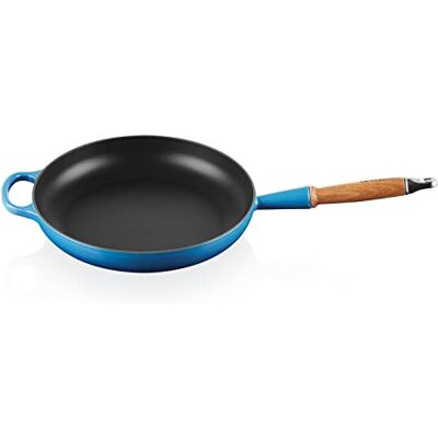 Le Creuset Braadpan van geëmailleerd gietijzer met houten handvat, 28 cm, azuurblauw, 20258282200422 Le Creuset Braadpan van geëmailleerd gietijzer met houten handvat, 28 cm, azuurblauw, 20258282200422