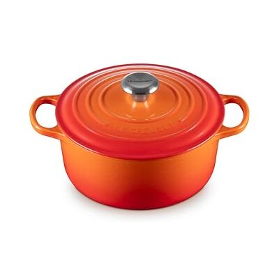 Le Creuset Signature Stoofpan van geëmailleerd gietijzer met deksel, Ø 24 cm, rond, 4,2 liter, 4,305 kg, vulkanisch, 21177240902430 Le Creuset Signature Stoofpan van geëmailleerd gietijzer met deksel, Ø 24 cm, rond, 4,2 liter, 4,305 kg, vulkanisch, 21177240902430