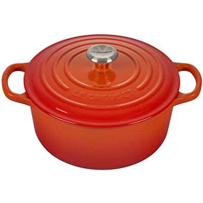 Le Creuset Signature Stoofpan van geëmailleerd gietijzer met deksel, Ø 22 cm, rond, 3,3 liter, 3,932 kg, vulkanisch, 21177220902430 Le Creuset Signature Stoofpan van geëmailleerd gietijzer met deksel, Ø 22 cm, rond, 3,3 liter, 3,932 kg, vulkanisch, 21177220902430