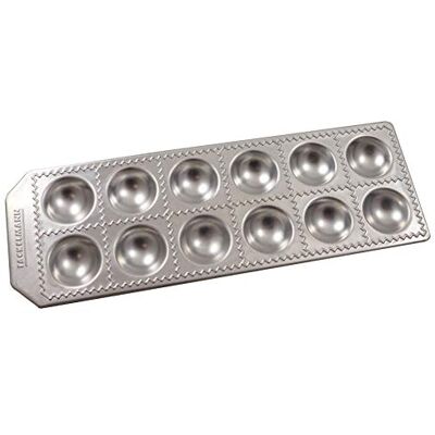 Fackelmann Zelfgemaakte raviolivorm met 12 ronde voetafdrukken, duurzaam aluminium, afmetingen 34 x 11,5 x 2 cm, Sybaris-lijn Fackelmann Zelfgemaakte raviolivorm met 12 ronde voetafdrukken, duurzaam aluminium, afmetingen 34 x 11,5 x 2 cm, Sybaris-lijn
