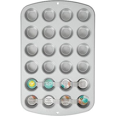 Wilton Recept rechte mini-muffinvorm, 24 holtes Wilton Recept rechte mini-muffinvorm, 24 holtes
