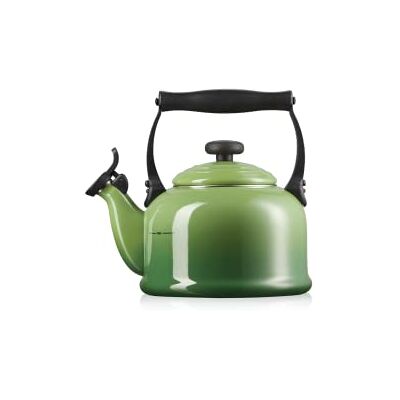 Le Creuset Traditionele waterkoker met fluit, voor fornuis, geëmailleerd staal, 2,1 l, azuurblauw, 40102022200000 Le Creuset Traditionele waterkoker met fluit, voor fornuis, geëmailleerd staal, 2,1 l, azuurblauw, 40102022200000