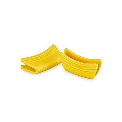Le Creuset Set van 2 handgrepen, siliconen, aanpasbaar, hittebestendig tot 250 °C, nectar, 42813006720000 Le Creuset Set van 2 handgrepen, siliconen, aanpasbaar, hittebestendig tot 250 °C, nectar, 42813006720000