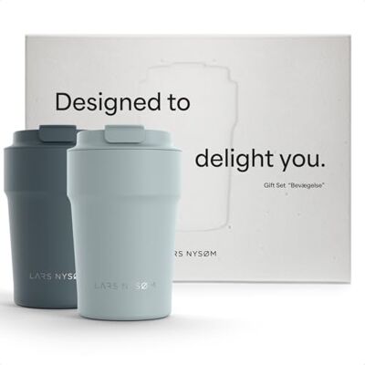 LARS NYSØM Thermosbeker voor koffie of thee, cadeauset van 2 x 380 ml, thermische kopjes voor koffie en thee om mee te nemen, de bekerset in een aantrekkelijke geschenkdoos (blauw, 380 ml) LARS NYSØM Thermosbeker voor koffie of thee, cadeauset van 2 x 380 ml, thermische kopjes voor koffie en thee om mee te nemen, de bekerset in een aantrekkelijke geschenkdoos (blauw, 380 ml)