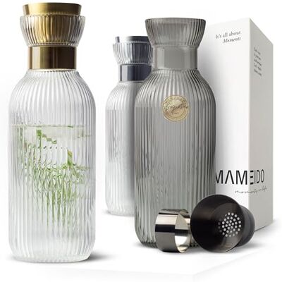 MAMEIDO Waterkaraf met schenktuit en zeef 1,5 liter (Crystal Gold) MAMEIDO Waterkaraf met schenktuit en zeef 1,5 liter (Crystal Gold)