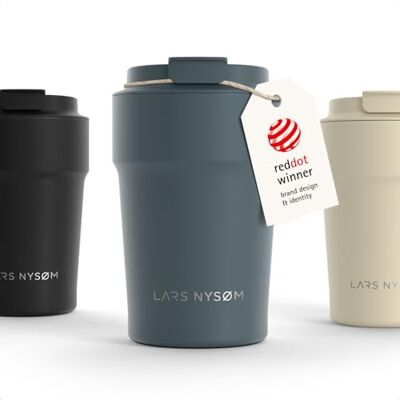 LARS NYSØM Thermo Coffee Mug-to-go 380 ml Reisbeker 0,38 liter met isolatie Siliconen basis Waterdichte roestvrijstalen thermische mok voor koffie of thee (Stone Blue Powder, 380 ml) LARS NYSØM Thermo Coffee Mug-to-go 380 ml Reisbeker 0,38 liter met isolatie Siliconen basis Waterdichte roestvrijstalen thermische mok voor koffie of thee (Stone Blue Powder, 380 ml)