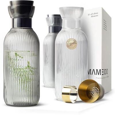 MAMEIDO Waterkaraf met schenktuit en zeef 1,5 liter (Smoke Black) MAMEIDO Waterkaraf met schenktuit en zeef 1,5 liter (Smoke Black)