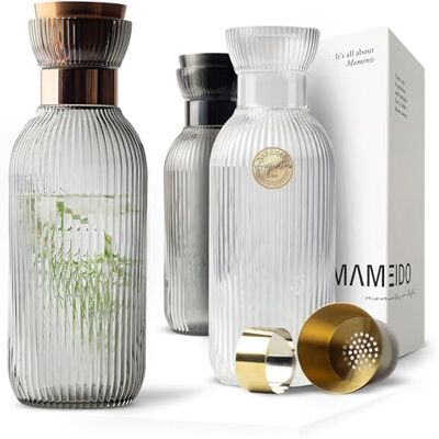 MAMEIDO Waterkaraf met schenktuit en zeef 1,5 liter (Smoke Copper) MAMEIDO Waterkaraf met schenktuit en zeef 1,5 liter (Smoke Copper)